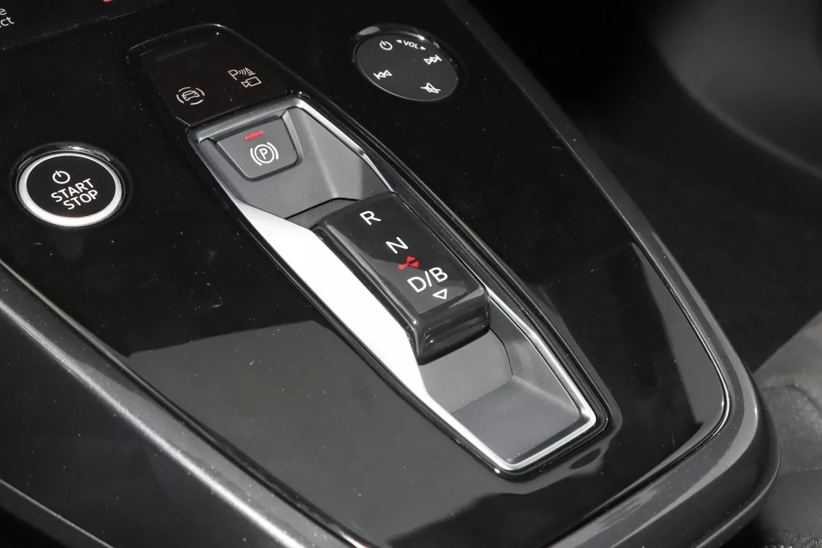 AUDI Q4 e-tron—66