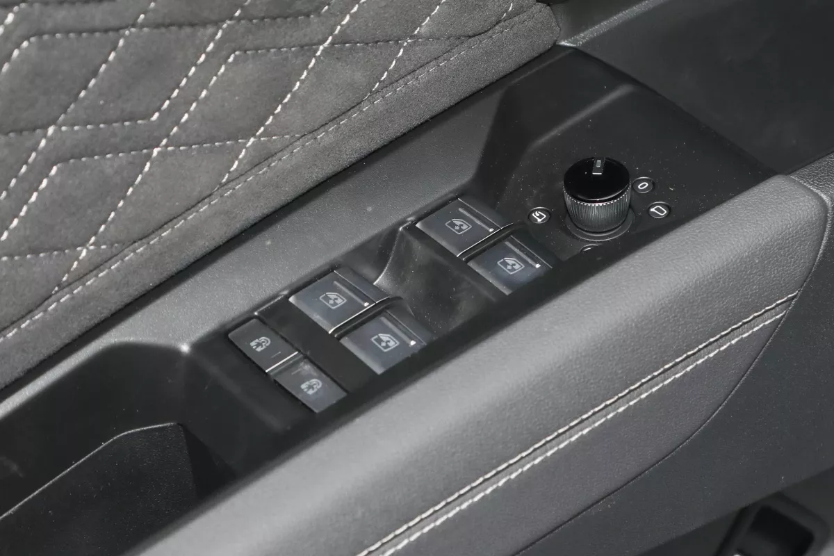 AUDI Q4 e-tron—60