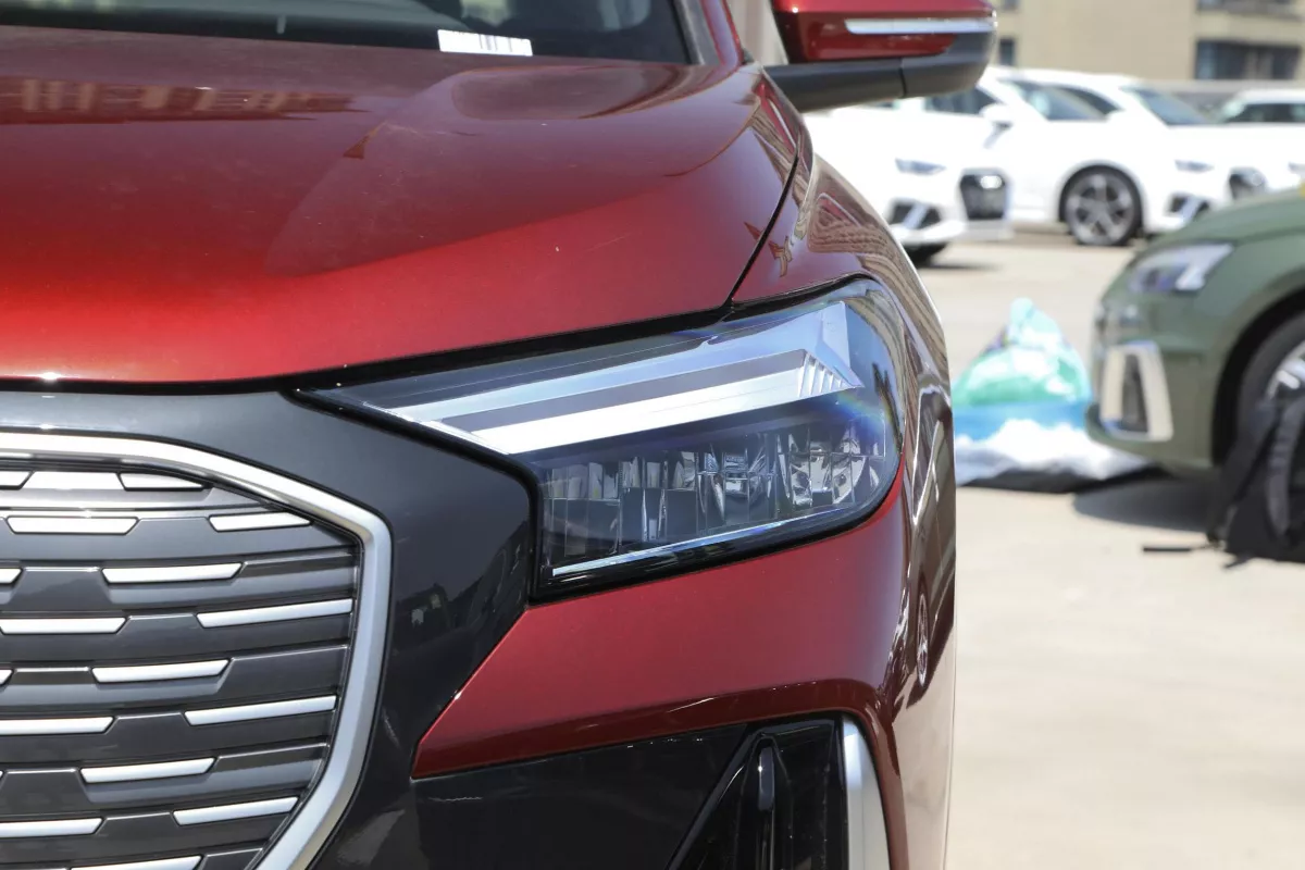 AUDI Q4 e-tron—29