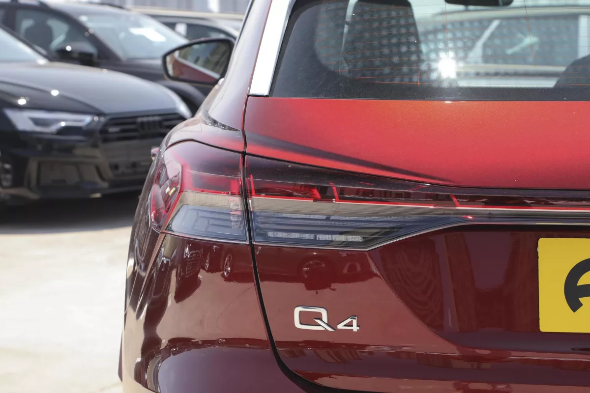AUDI Q4 e-tron—26