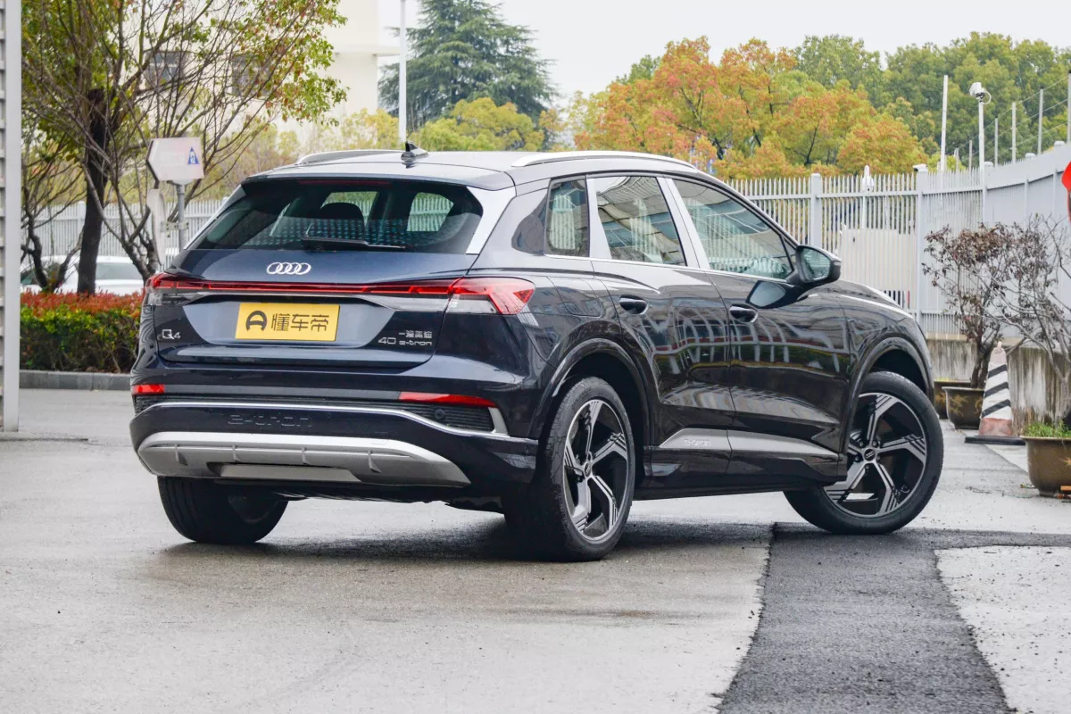 AUDI Q4 e-tron—51
