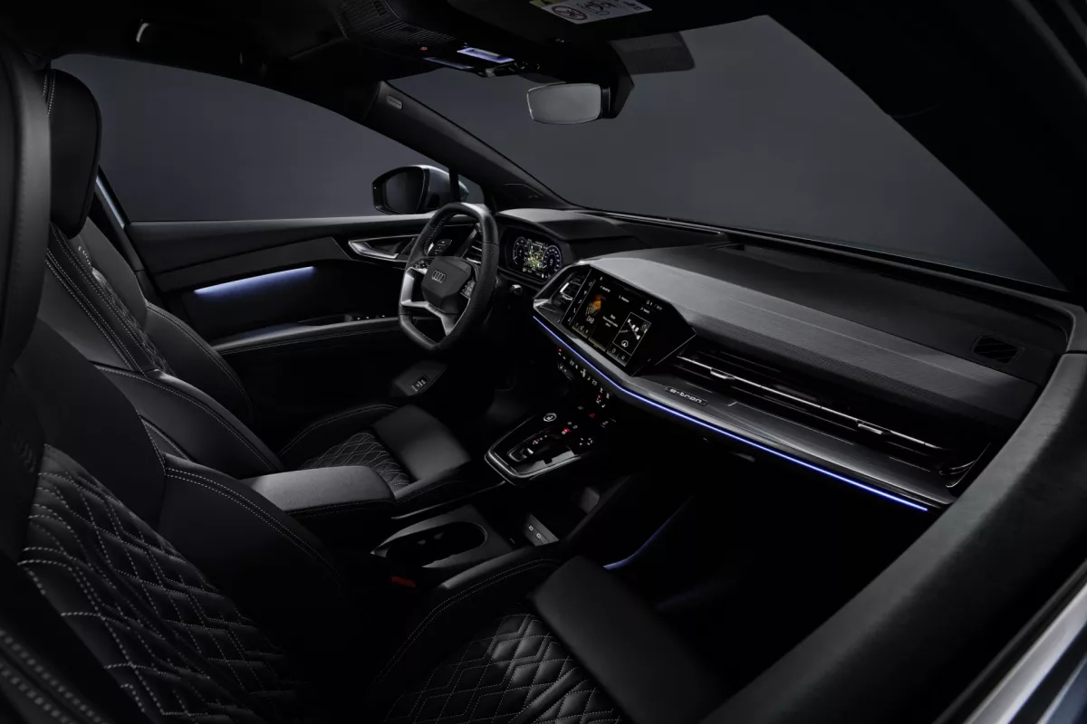 AUDI Q4 e-tron—5