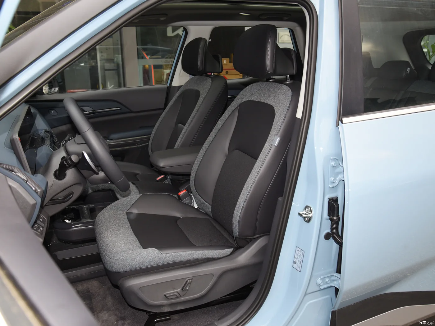 KIA EV5—43