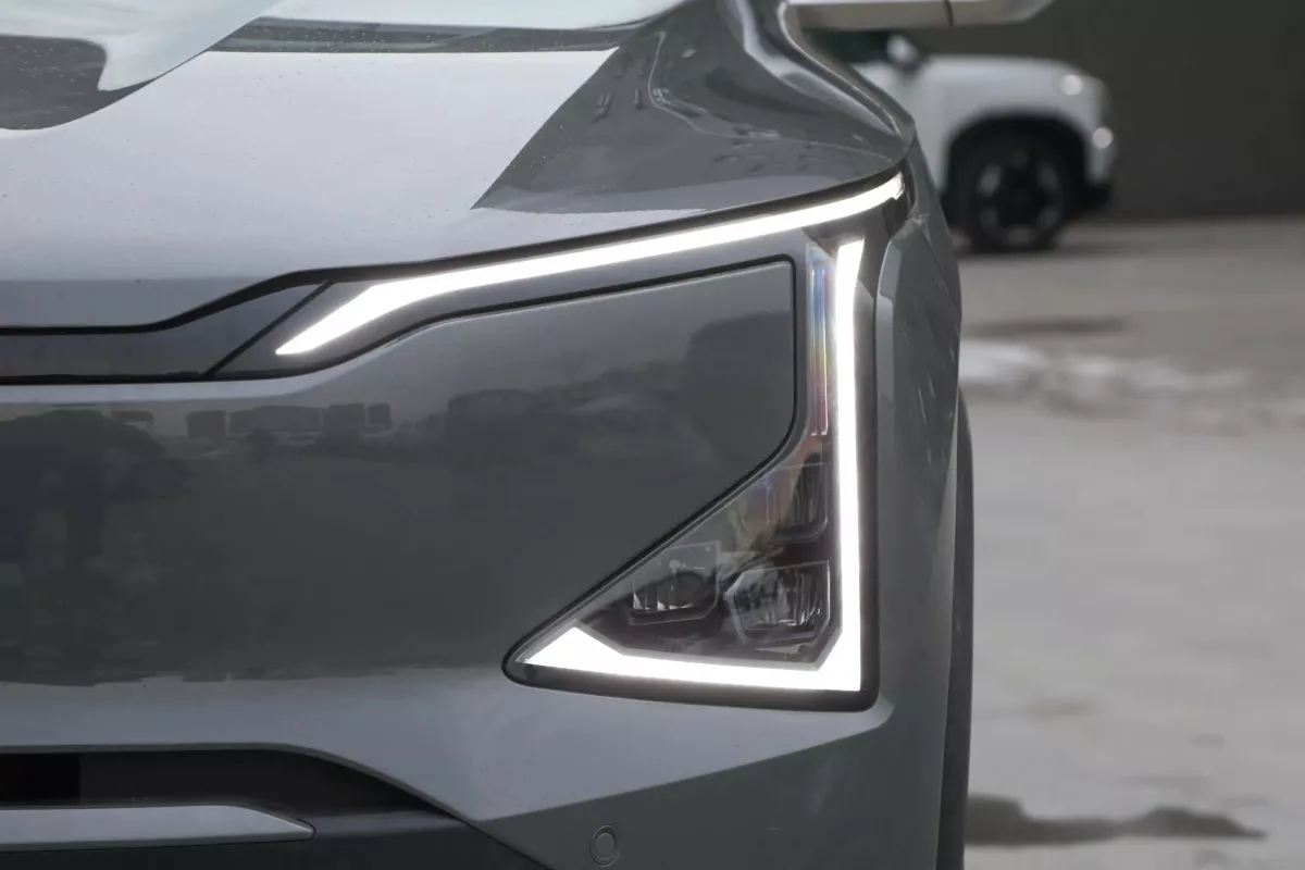 KIA EV5—4