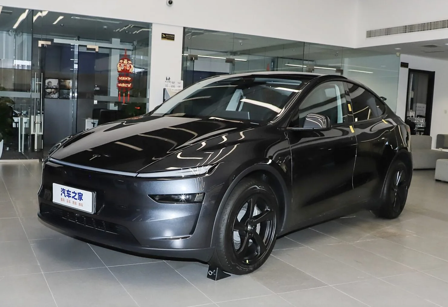 TESLA MODEL Y—13