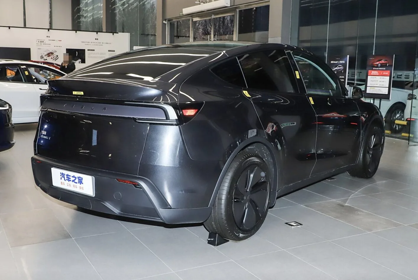 TESLA MODEL Y—14